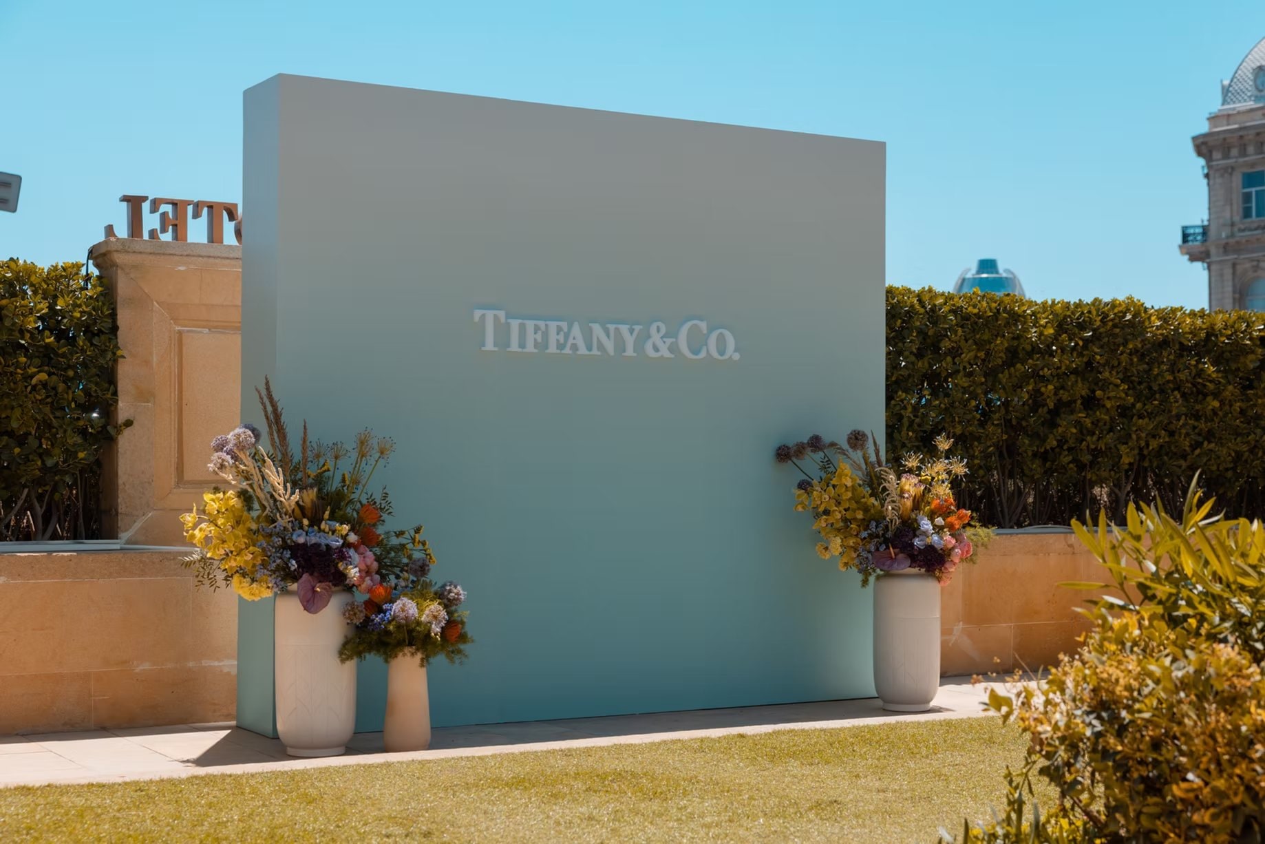 Tiffany & Co. branded environment and display production